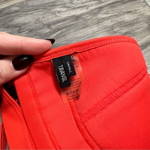 Triangl Swimwear Bikini Top ONLY - Picture 5 of 5